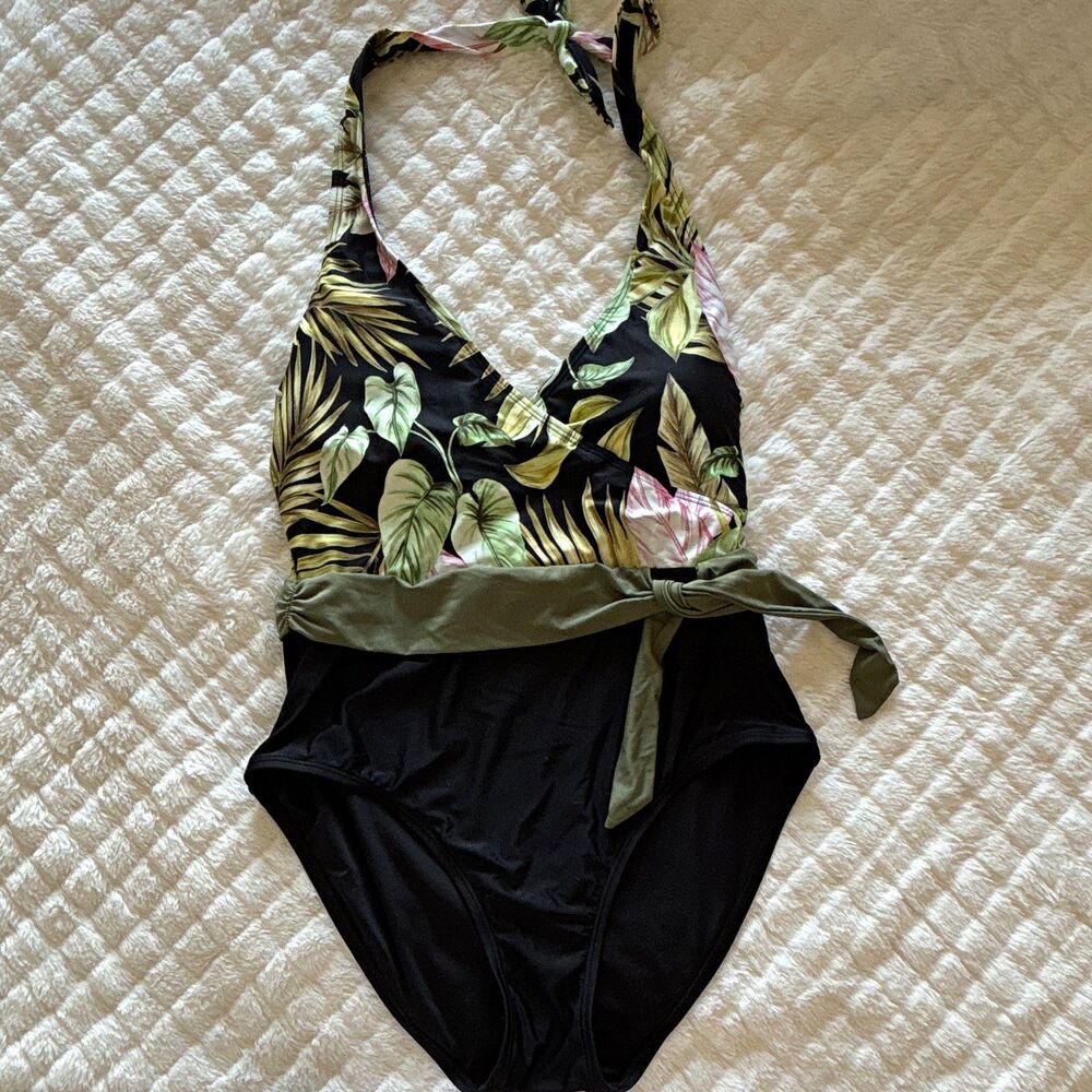 Lands' End Women's One-Piece Swimsuit | M | Halter Belted Padded Floral